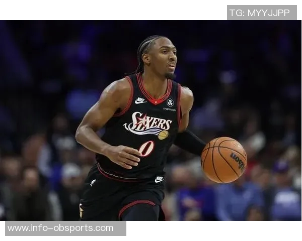 马克西火力全开22投14中狂砍36分8篮板4助攻三分球命中率高达667 马克西火力全开22投14中狂砍36分8篮板4助攻三分球命中率高达667