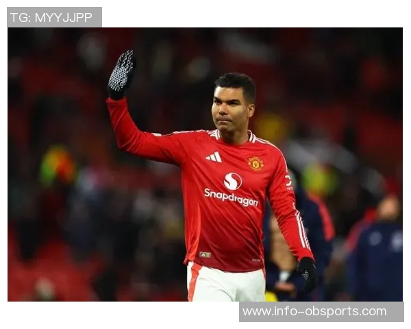 卡塞米罗遭遇撞击后主动请缨下场33岁仍难以替代的他何去何从